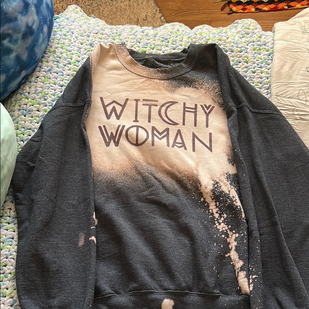 Witchy Woman Graphic Sweatshirt